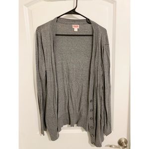 Grey cardigan